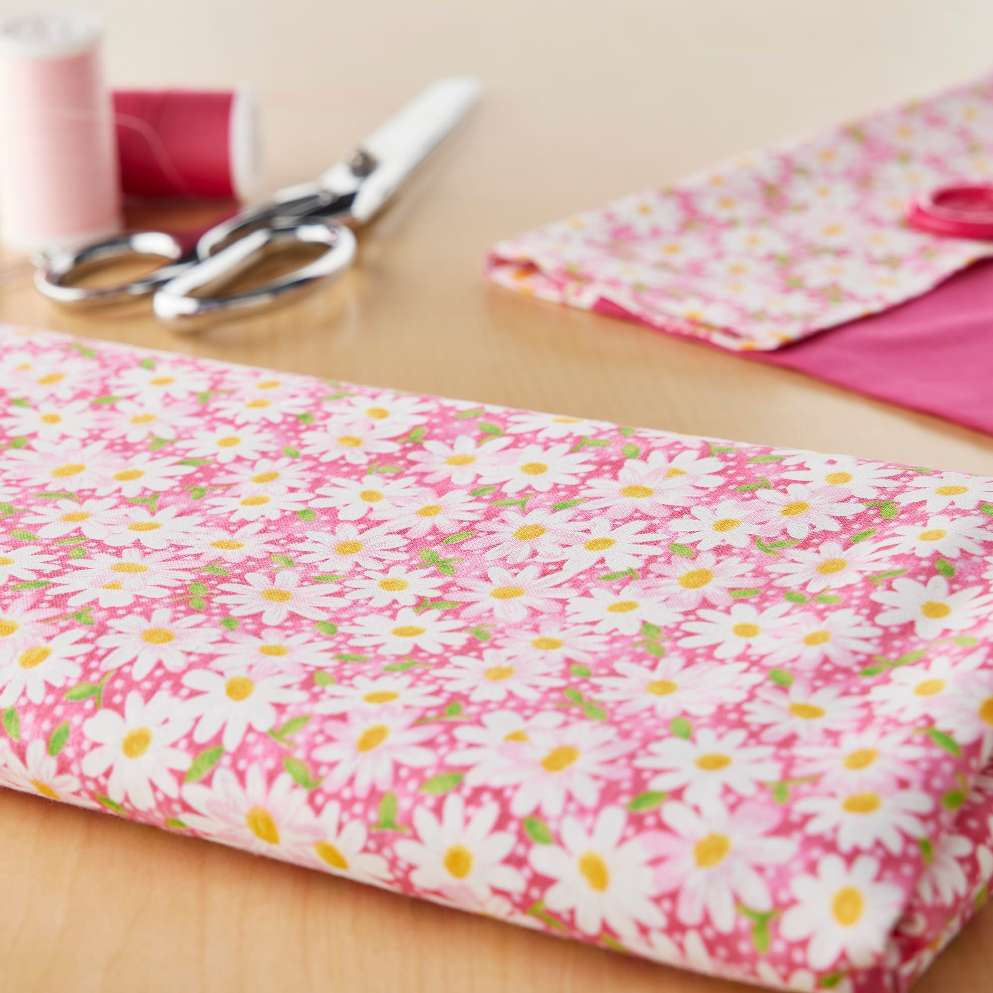 Fabric Traditions Pink Packed Daisies Cotton Fabric